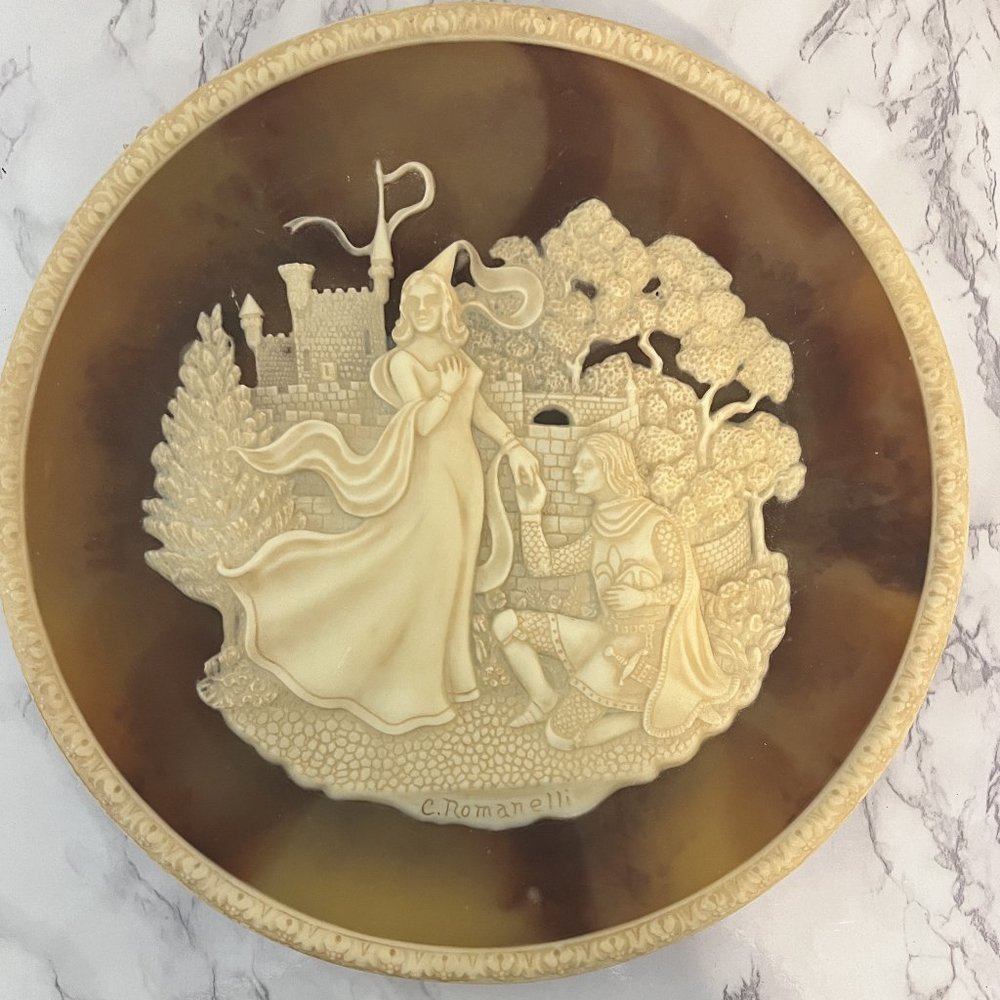 Vtg Incolay Stone Lancelot & Guinevere Hand Crafted Art Plate Great Romances